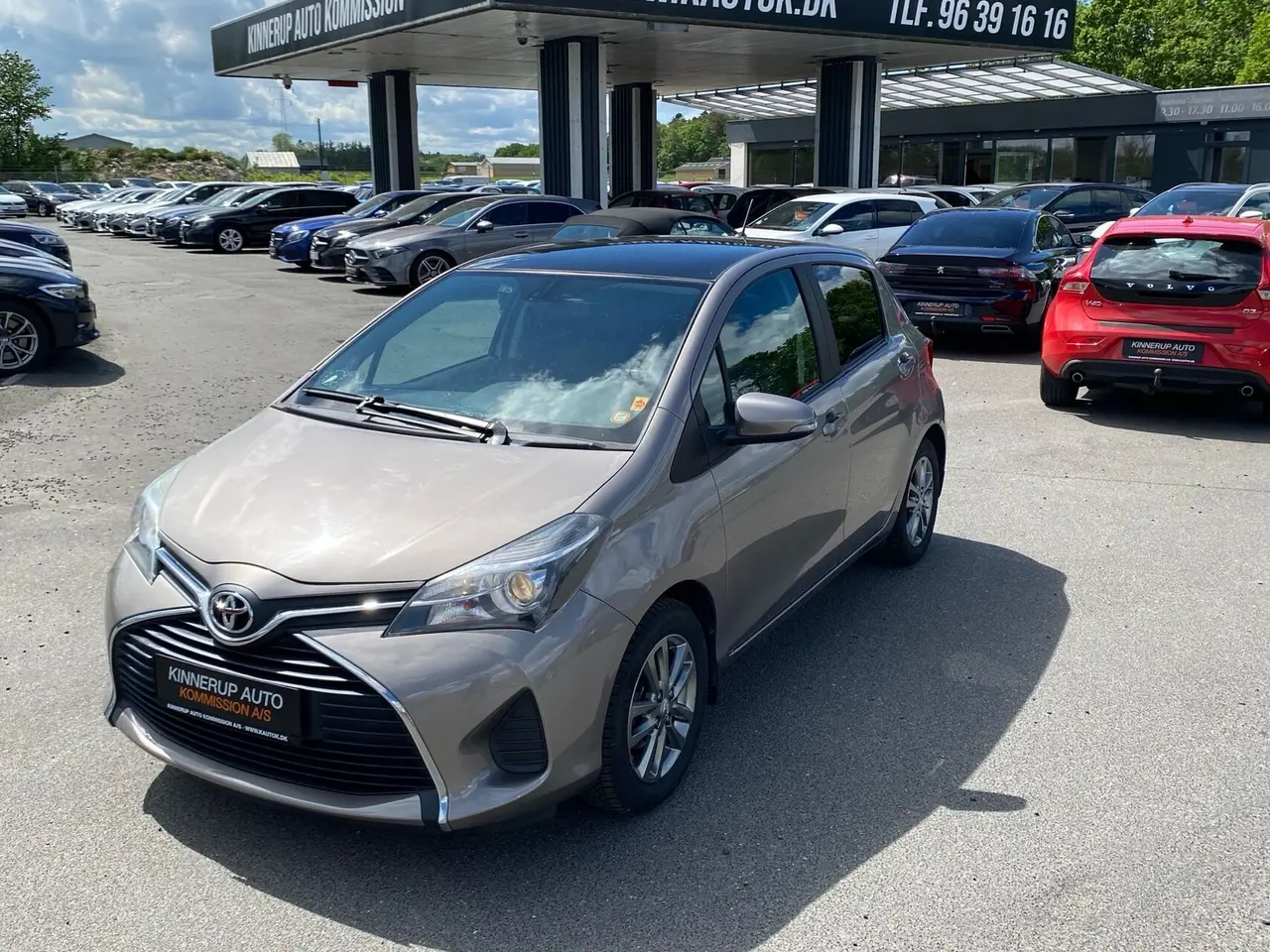 Billede 1 - Toyota Yaris 1,3 VVT-I T2 Komfort + Skyview 100HK 5d 6g