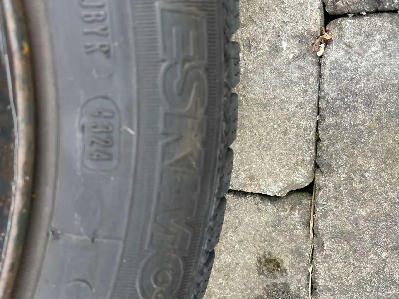 Billede 5 - 14 vinterhjul med meget gode vinterdæk på