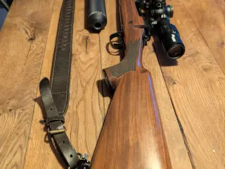 Model 700 LA - links riffel - 7 mm rem. mag.