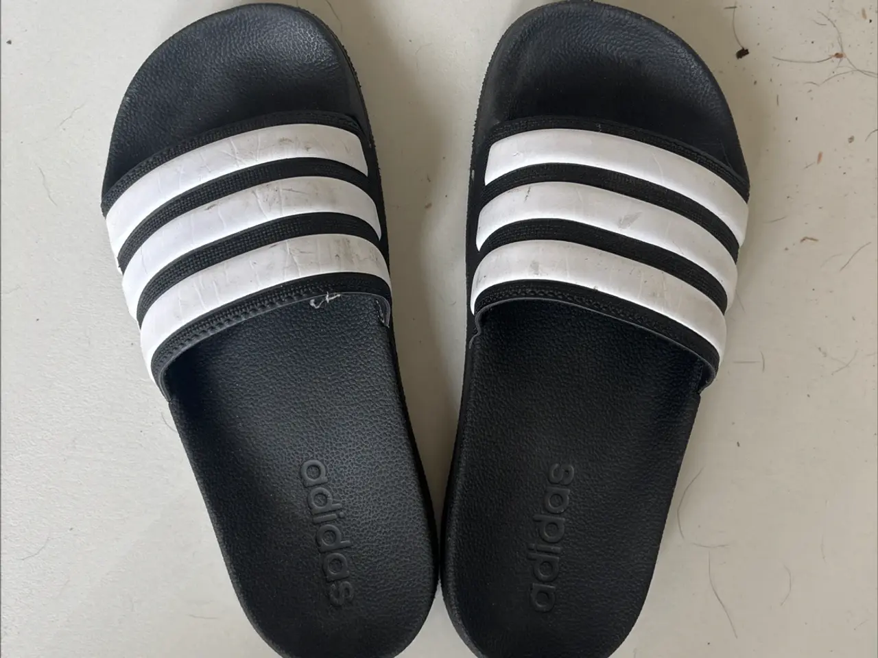 Billede 1 - Adidas størrelse 37