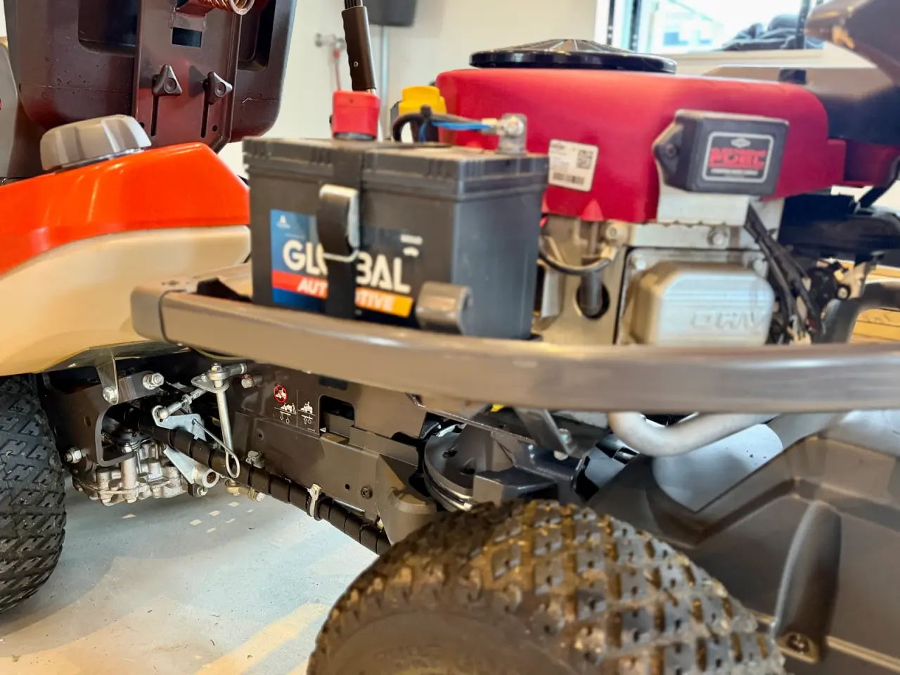 Billede 8 - Husqvarna R216T AWD