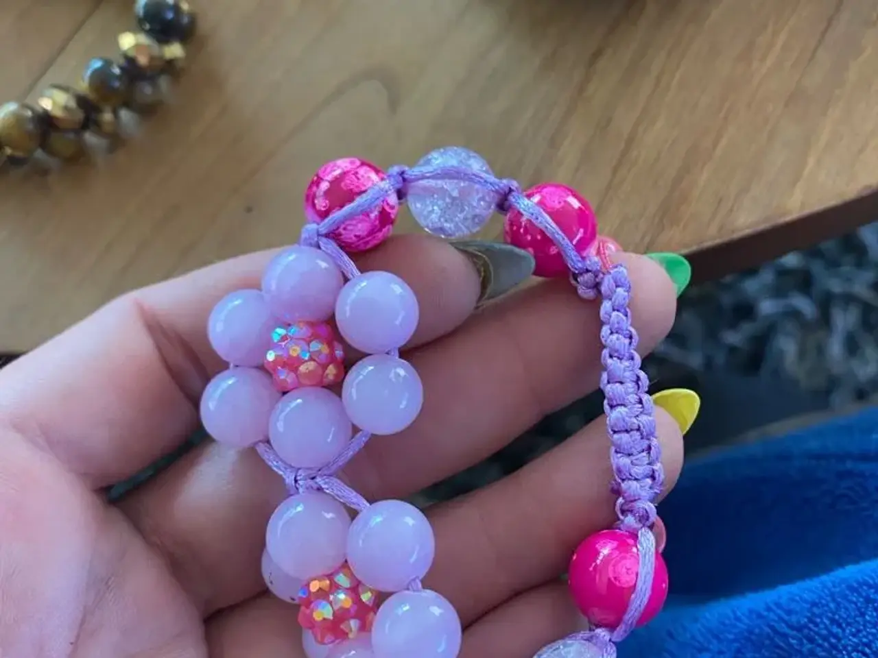 Billede 2 - Nye knyttede armbånd