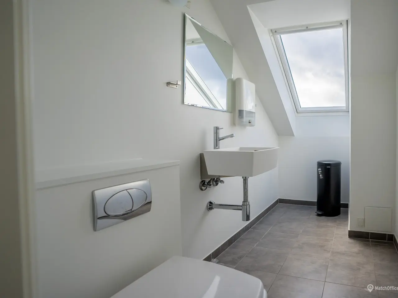 Billede 15 - Nyistandsat minidomicil m. egen parkering