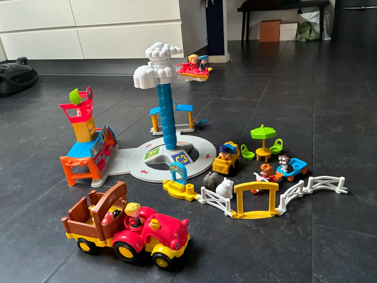 Billede 4 - Little People lufthavn