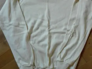 Langærmet strikbluse, beige El-Greco. Giv bud.