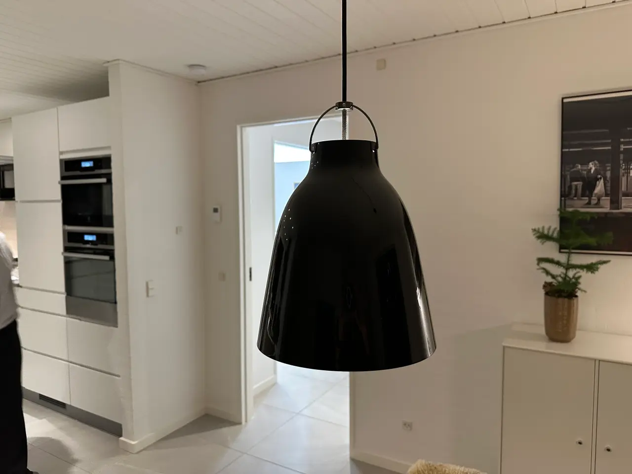 Billede 1 - 2 Caravaggio lamper P2 sorte med sort ledning