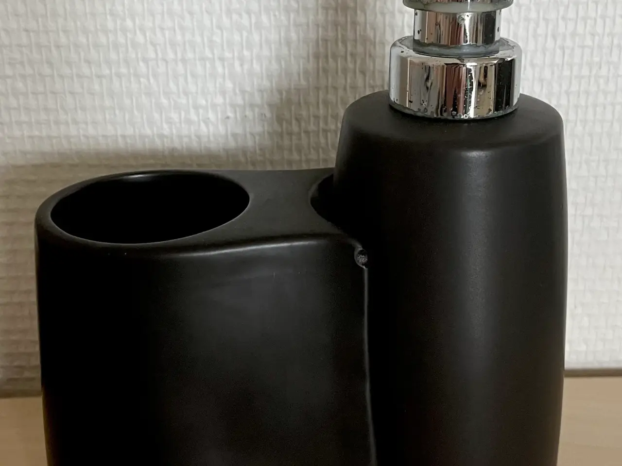 Billede 1 - Keramik Sæbedispenser m. krus