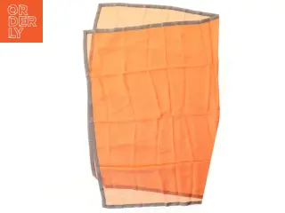 Orange tørklæde (str. 135x97 cm)