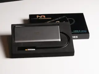 Docking station 12 port