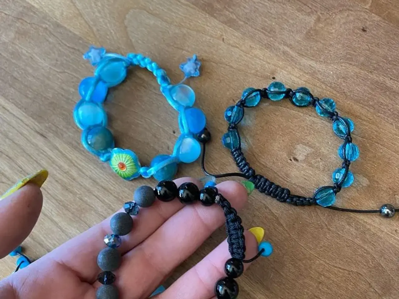 Billede 5 - Nye knyttede armbånd