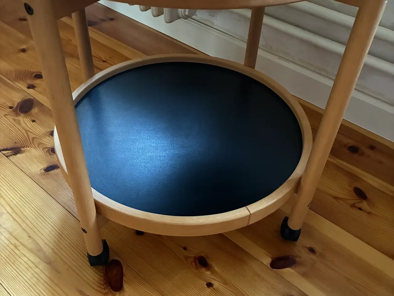 Billede 1 - Bakkebord i bøg