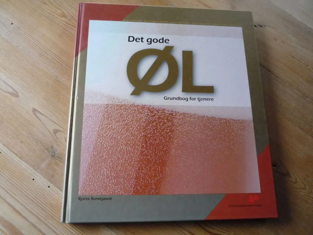 Billede 2 - Gyldendals ølguide og Det gode ØL