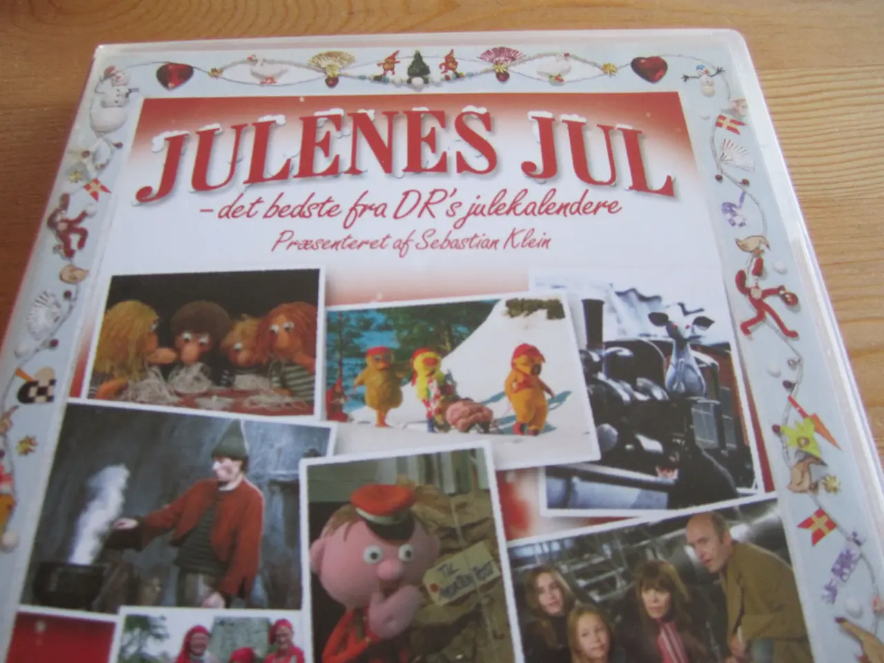 Billede 1 - JULEKALENDER. JULENES JUL.