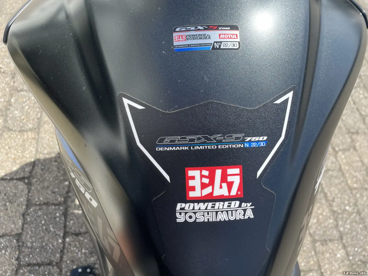 Billede 11 - Suzuki GSXS 750 “Yoshimura Edition”