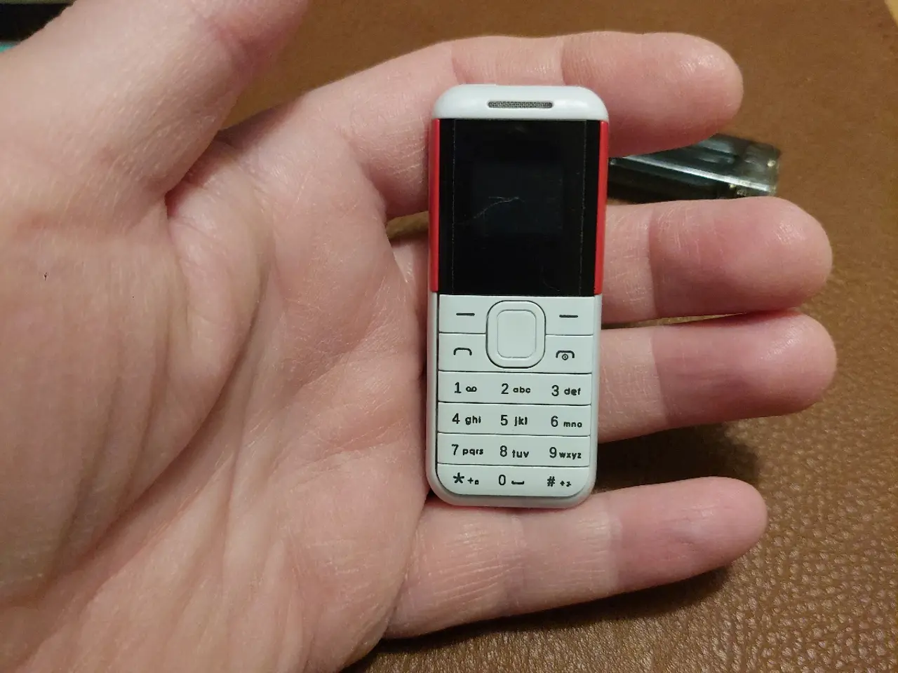 Billede 2 - 4stk. Mini telefoner
