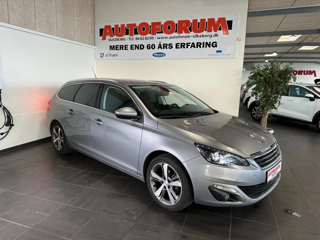 Billede 1 - Peugeot 308 1,6 BlueHDi 120 Allure SW