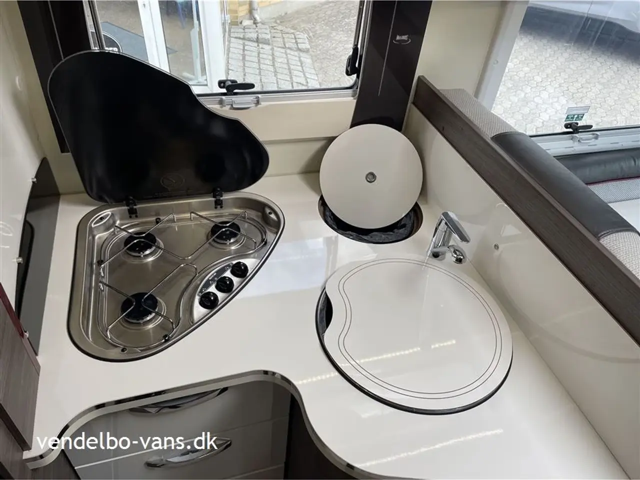 Billede 14 - 2019 - McLouis Nevis 80 G Diamond   To gode dobbeltsenge, én i hver ende