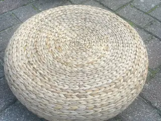 Puf eller fodskammel