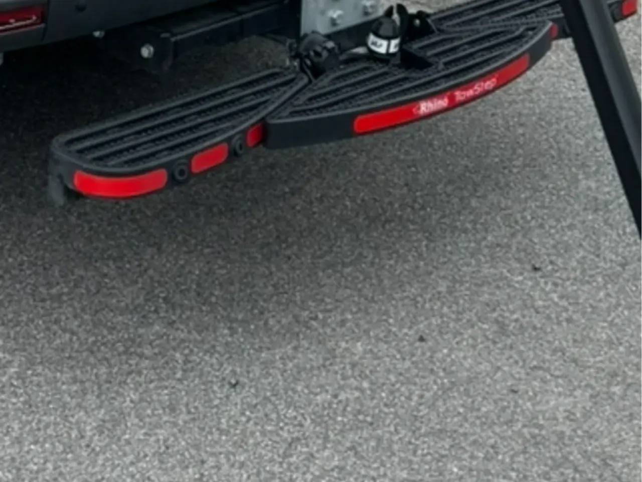 Billede 1 - Rhino Tow Step trinbræt