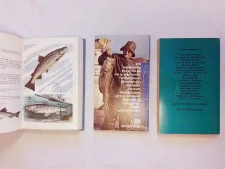 Tre ældre fiskebøger sælges.