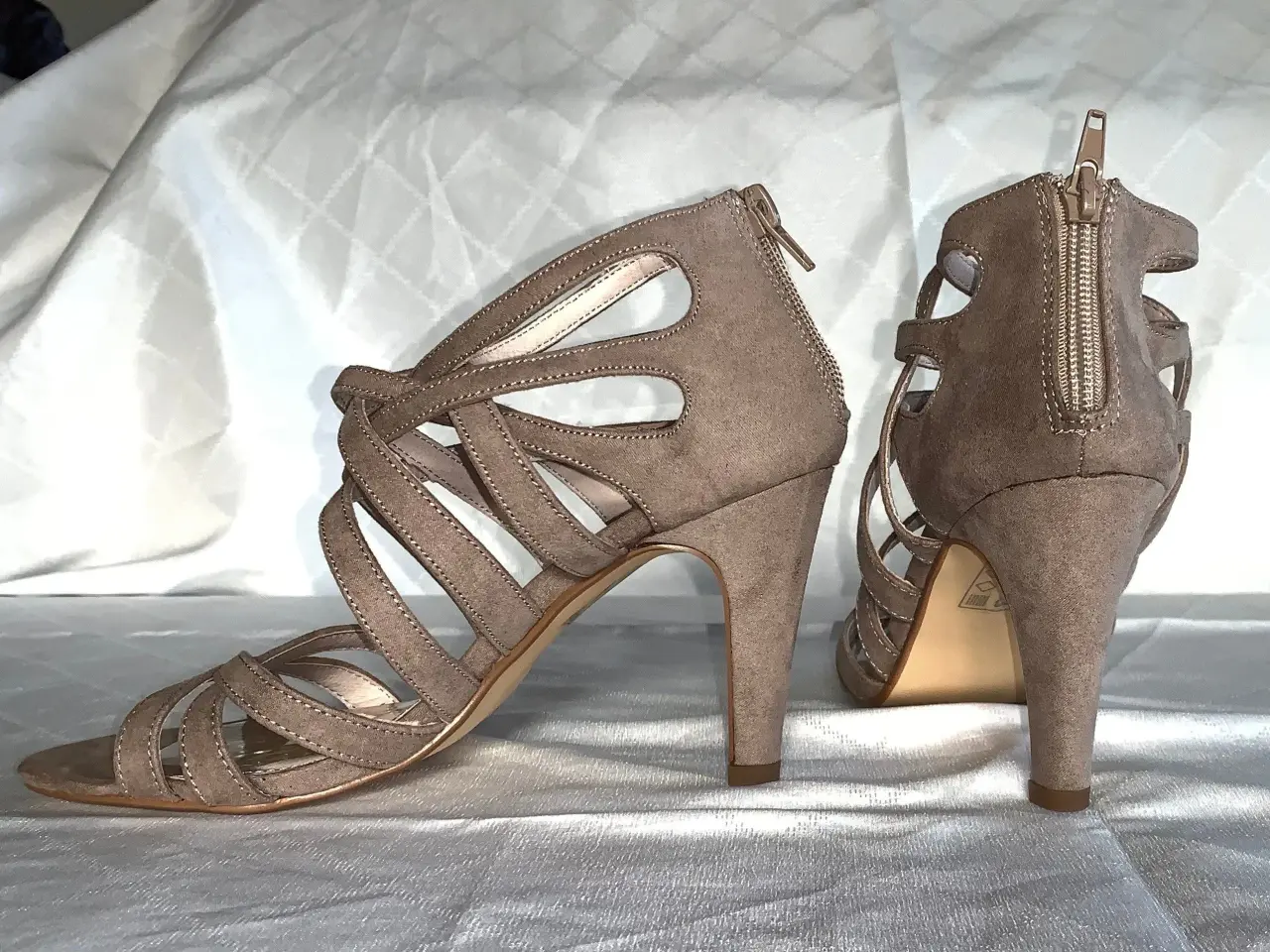 Billede 3 - Smarte sandfarvet sandaler