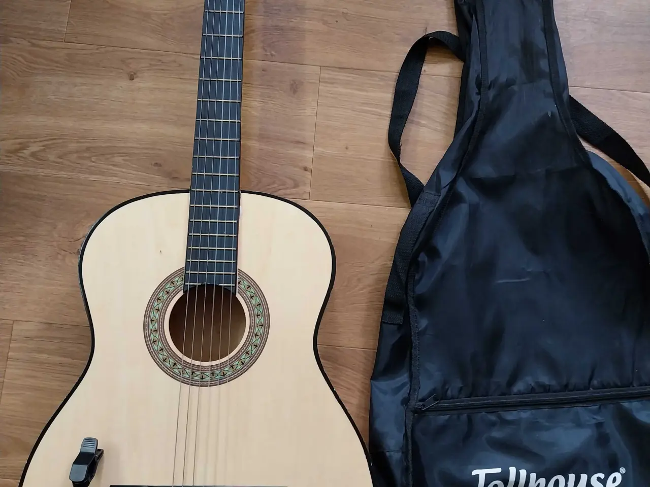 Billede 3 - Guitar med mere. 
