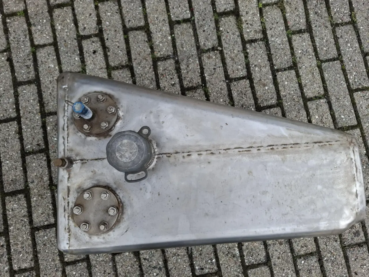 Billede 1 - Brændstoftank