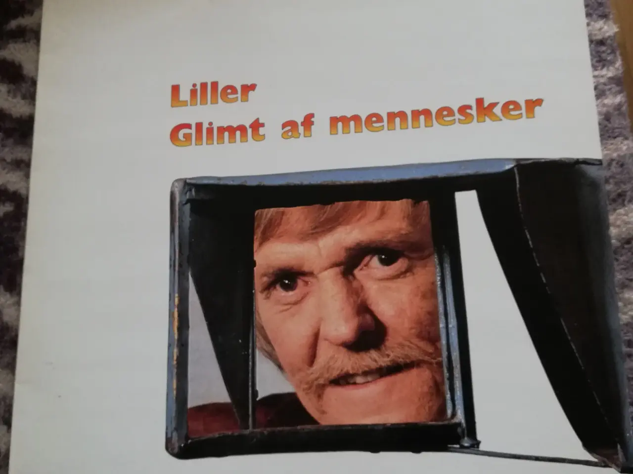 Billede 1 - LILLER ; Glimt af mennesker