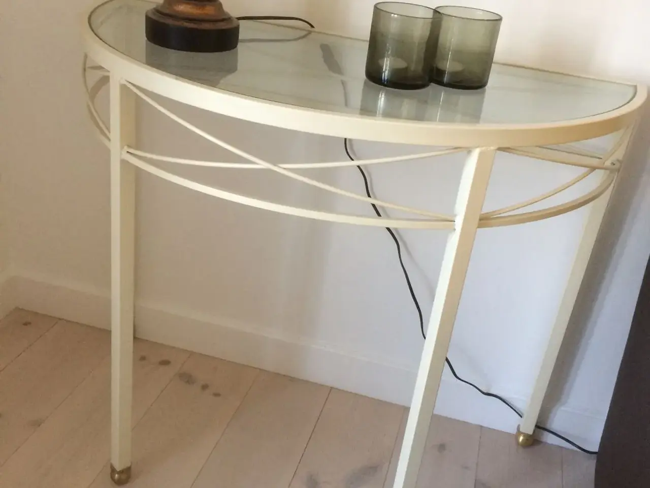 Billede 1 - Metal bord med hærdet glas