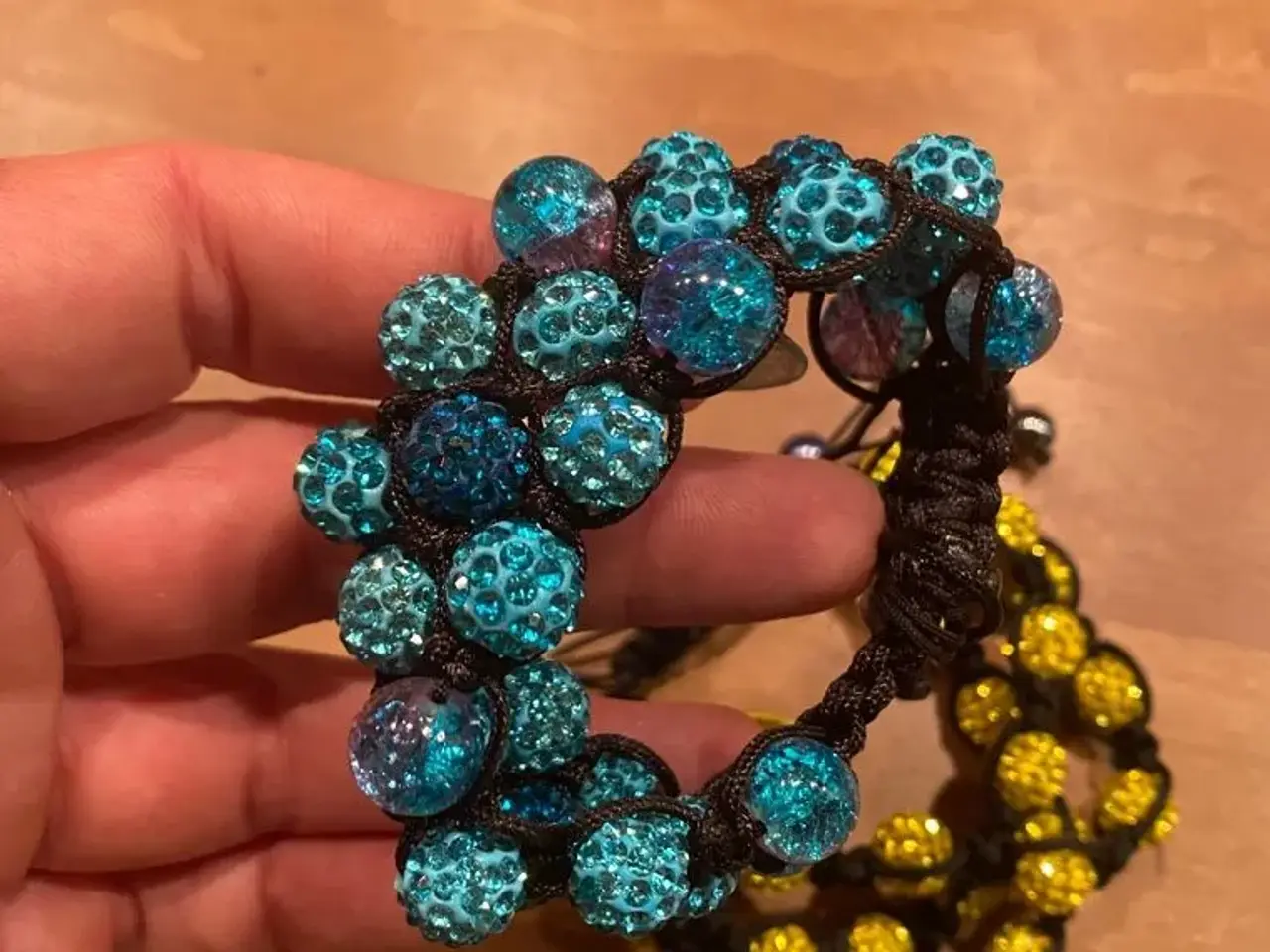 Billede 7 - Flotte nye knyttede armbånd