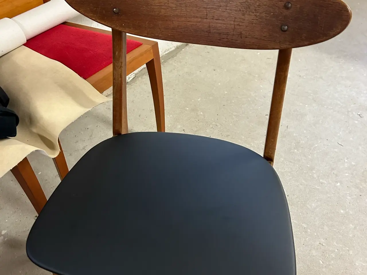 Billede 7 - SÆT PÅ 6 VINTAGE SPISESTOLE – FARSTRUP MODEL 210