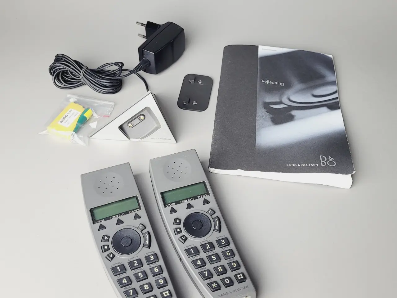 Billede 1 - ⭐️· B&O BeoCom 6000 Sæt med to håndsæt - Komplet p
