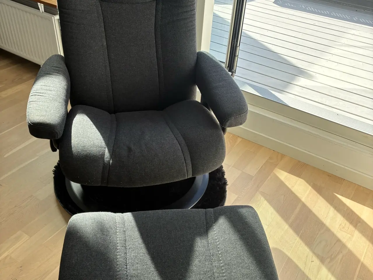 Billede 1 - Stressless lænestol grå med skammel