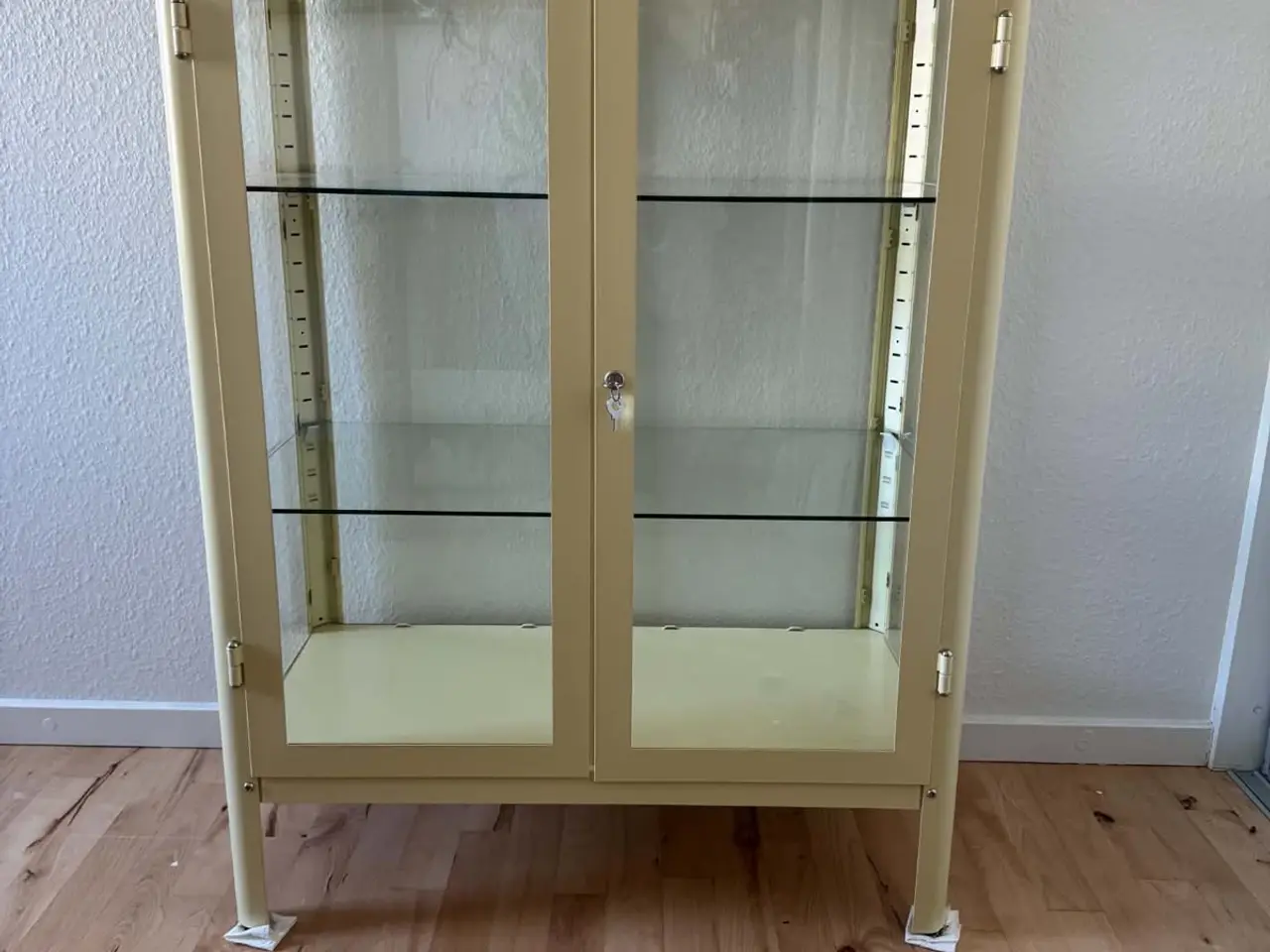 Billede 1 - Vitrineskab fra Ikea