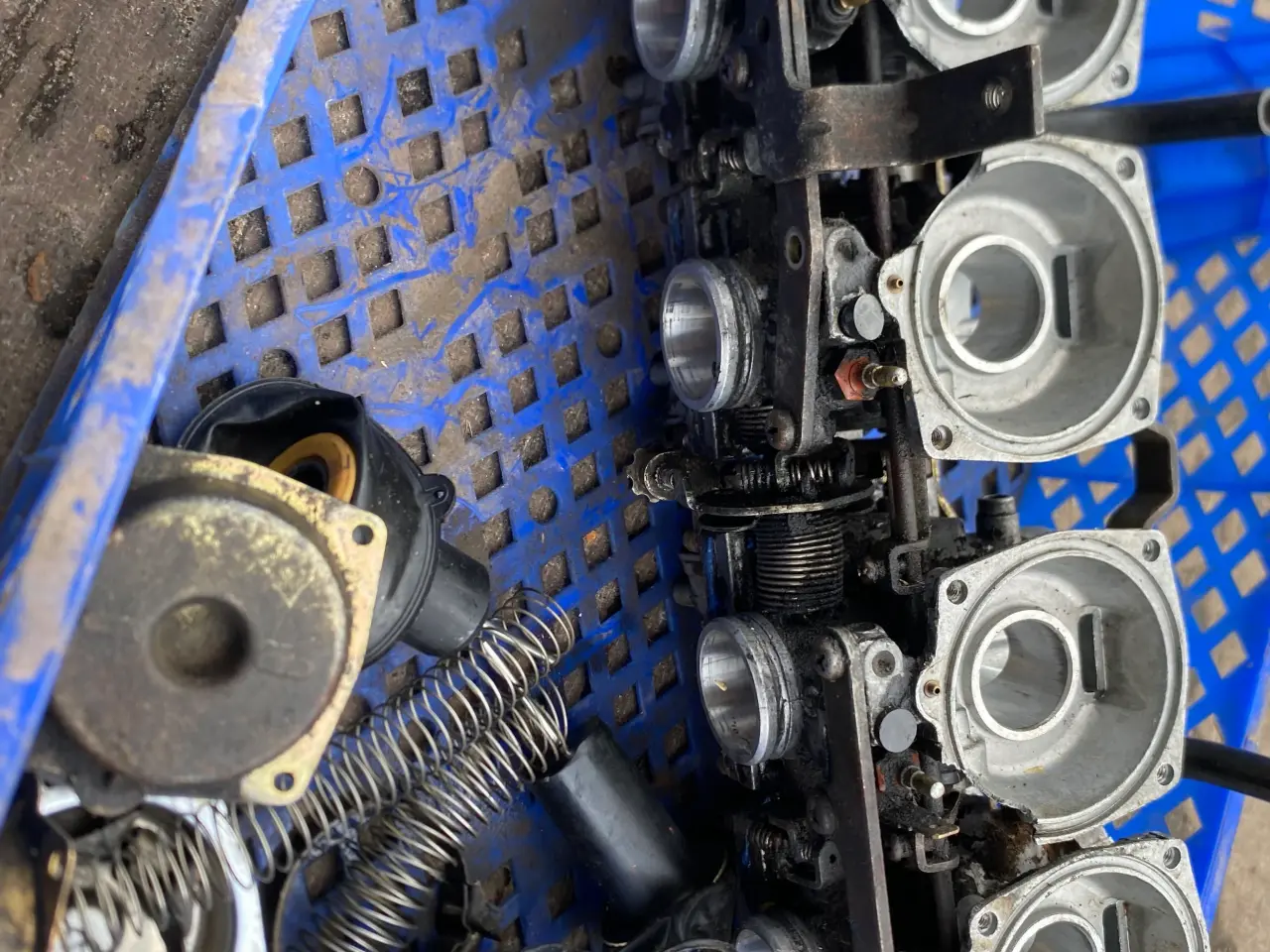 Billede 12 - Yamaha xj 600. To kasser reservedele 