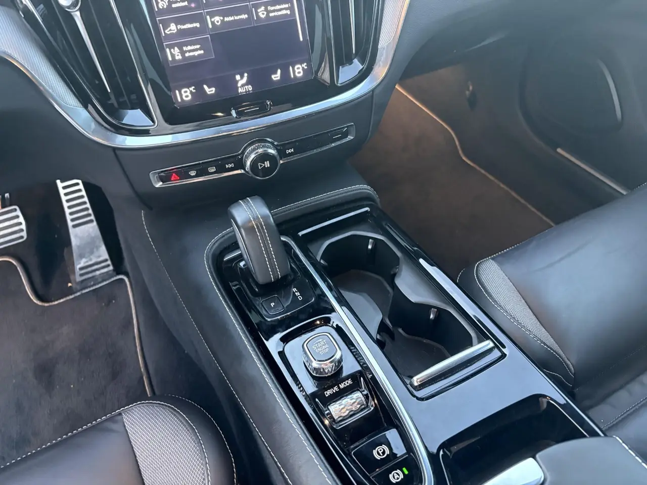 Billede 11 - Volvo V60 2,0 T6 ReCharge R-Design aut. AWD