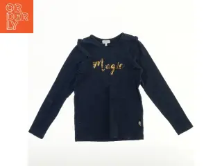 Langærmet bluse med teksten 'Magic' fra Pomp de Lux (str. 140)