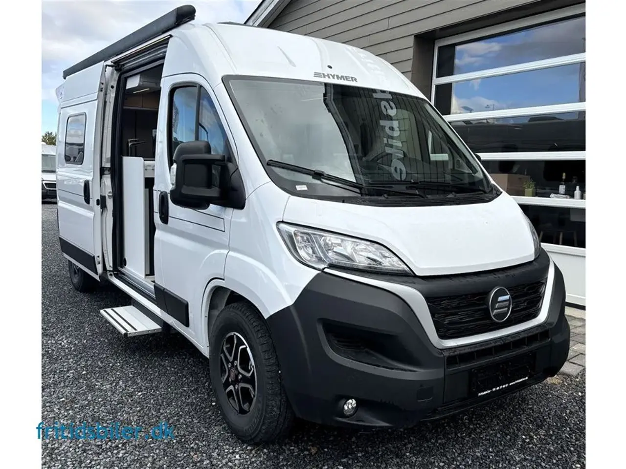 Billede 2 - 2024 - Hymer Yosemite   Hymer Yosemite med alt udstyr under 6 m med langsgående senge