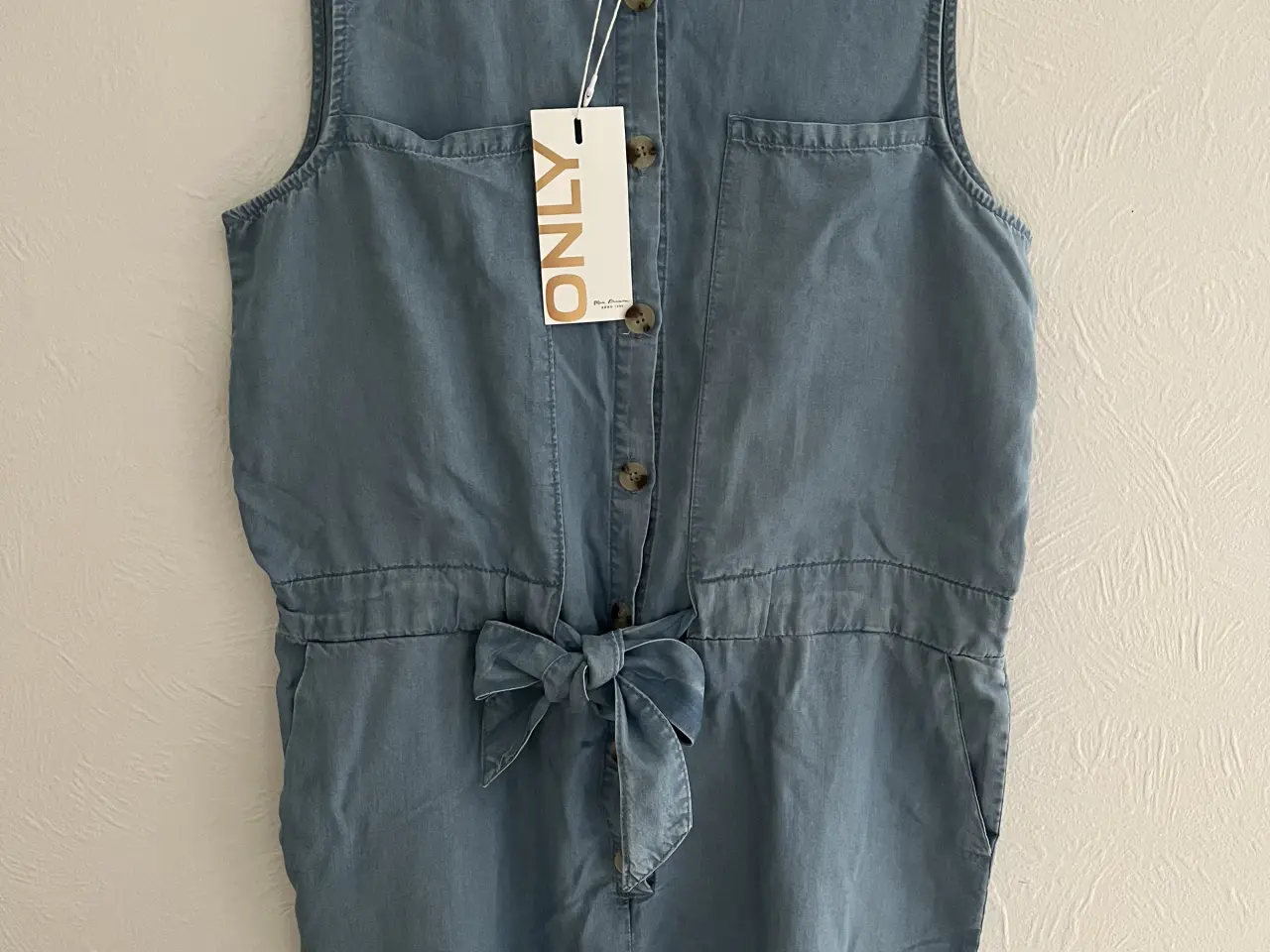 Billede 1 - HELT NY - ONLY shortsdragt str. XL