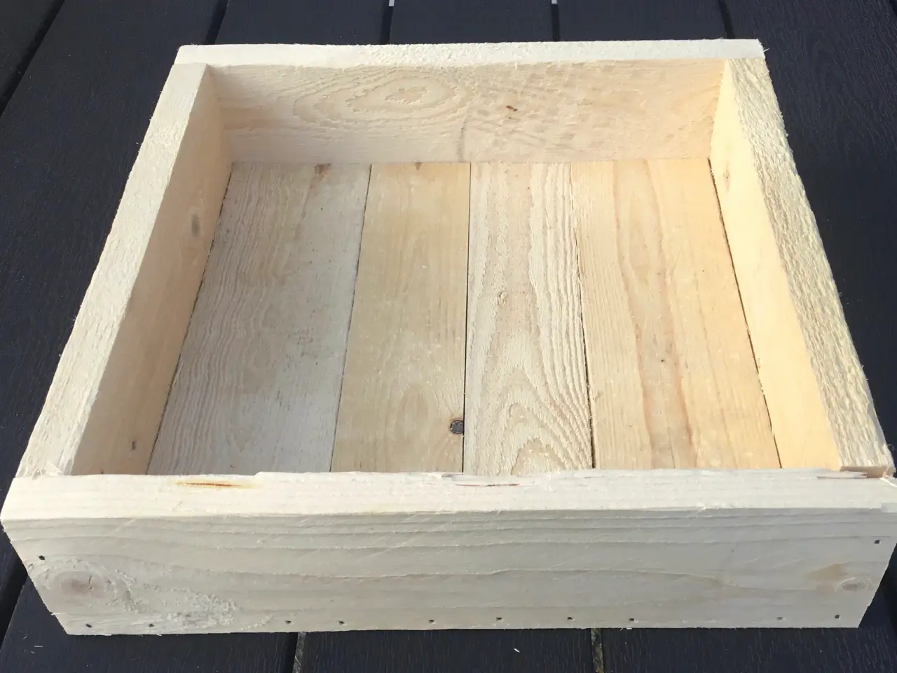 Billede 4 - Træ kasse / bakke genbrugstræ fyr 29,8 x 29,8 