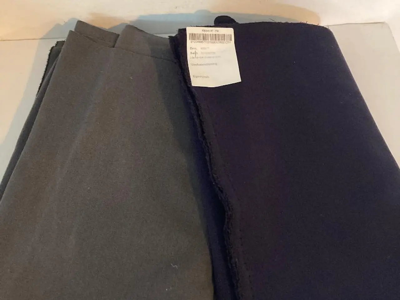 Billede 1 - Grå og lilla børstet TWILL med 2-vejs stretch