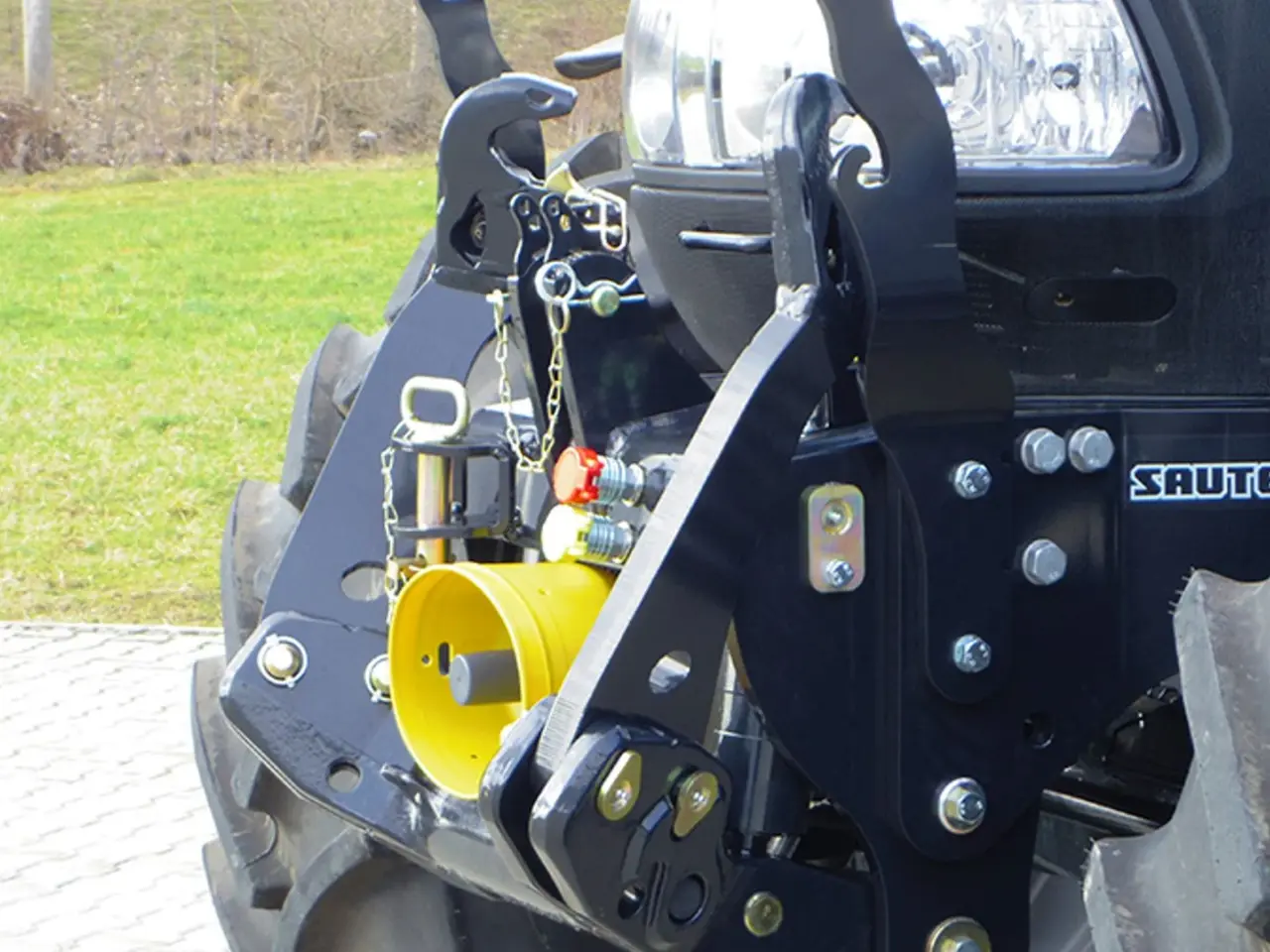 Billede 21 - Sauter Til John Deere Vi kan levere frontlifte til din John Deere traktor til en god pris.