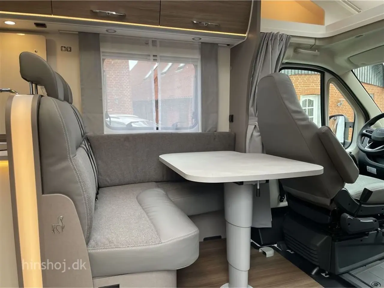 Billede 15 - 2025 - Etrusco T 7400 SB Aut Etrusco By Hymer – Italiensk Kvalitet og Komfort fra Hinshøj Caravan