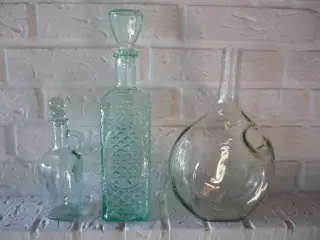 Karafler eller glasflasker, 3 stk.