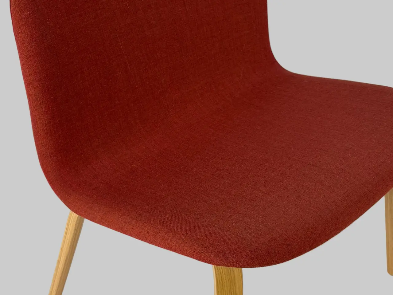 Billede 7 - Muuto Visu Loungestol – Rød/Eg Stel