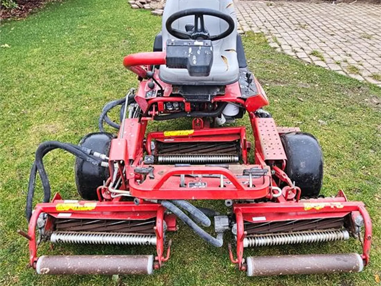 Billede 2 - Toro Greensmaster 3100 - Cylinder lawn mower - With 3 verticutter heads