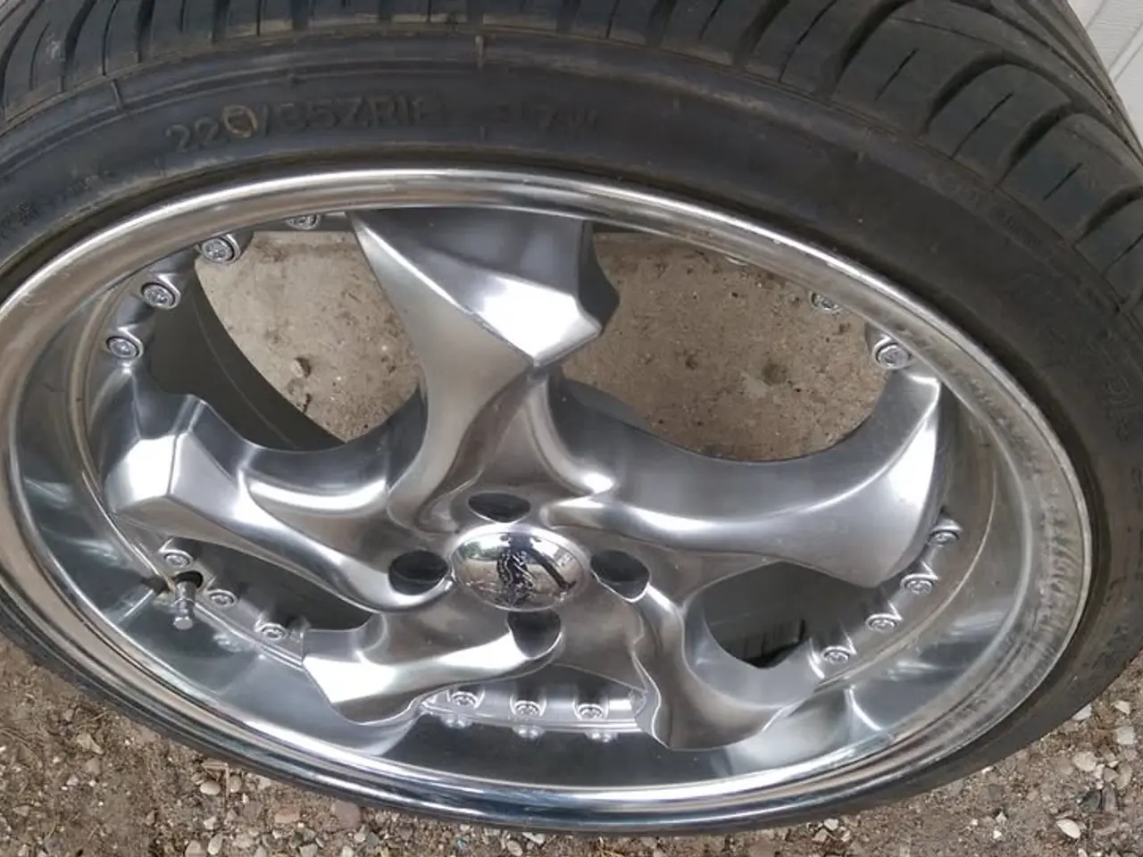 Billede 3 - Keskin KT7 Alufælge 18"x7" m/ dæk