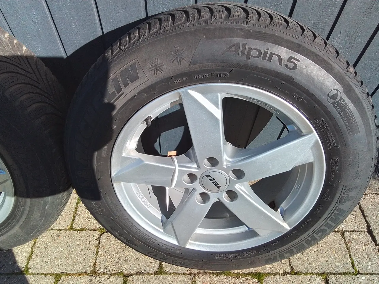 Billede 4 - Vinterdæk med alufælge