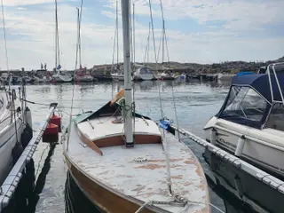Folkbåt bortskänkes