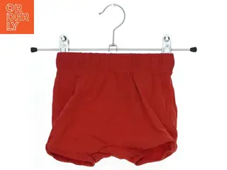 Røde shorts til børn fra H&M (str. 62)
